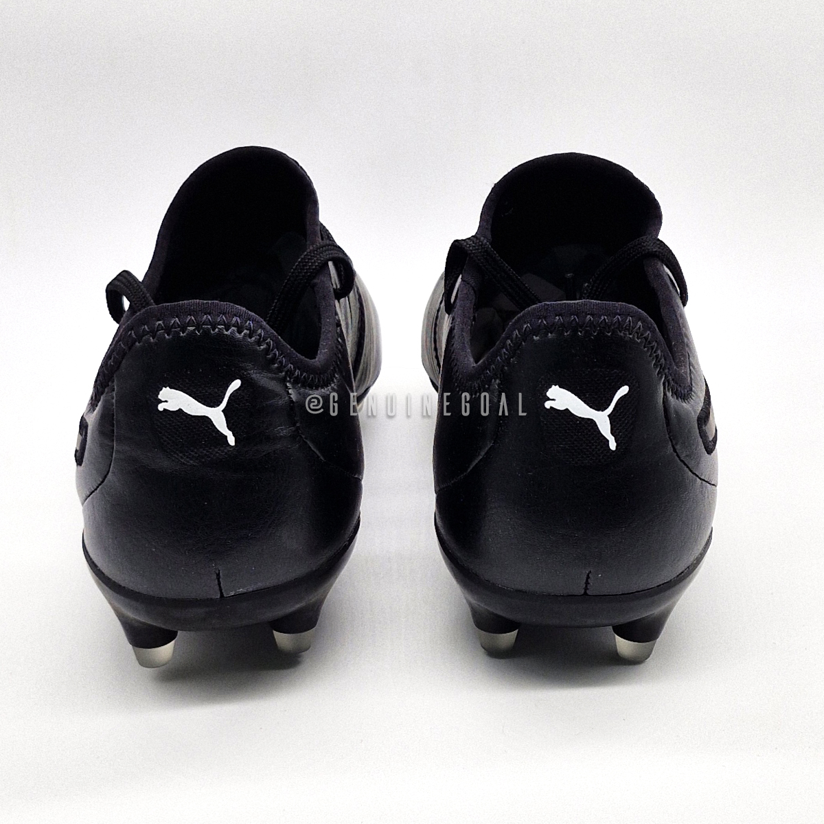 Puma blackout football boots hotsell